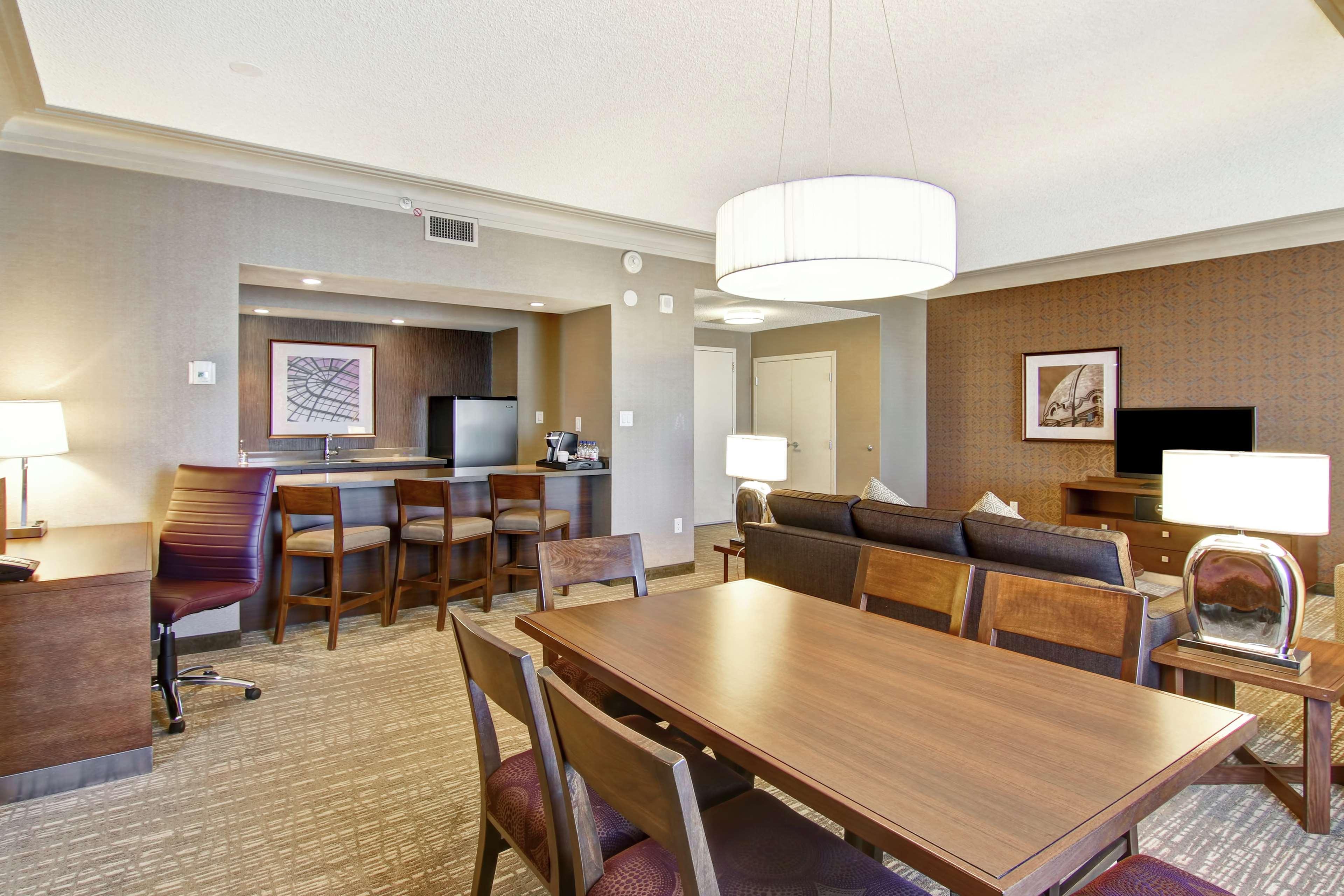 Doubletree By Hilton West Edmonton Hotel Luaran gambar