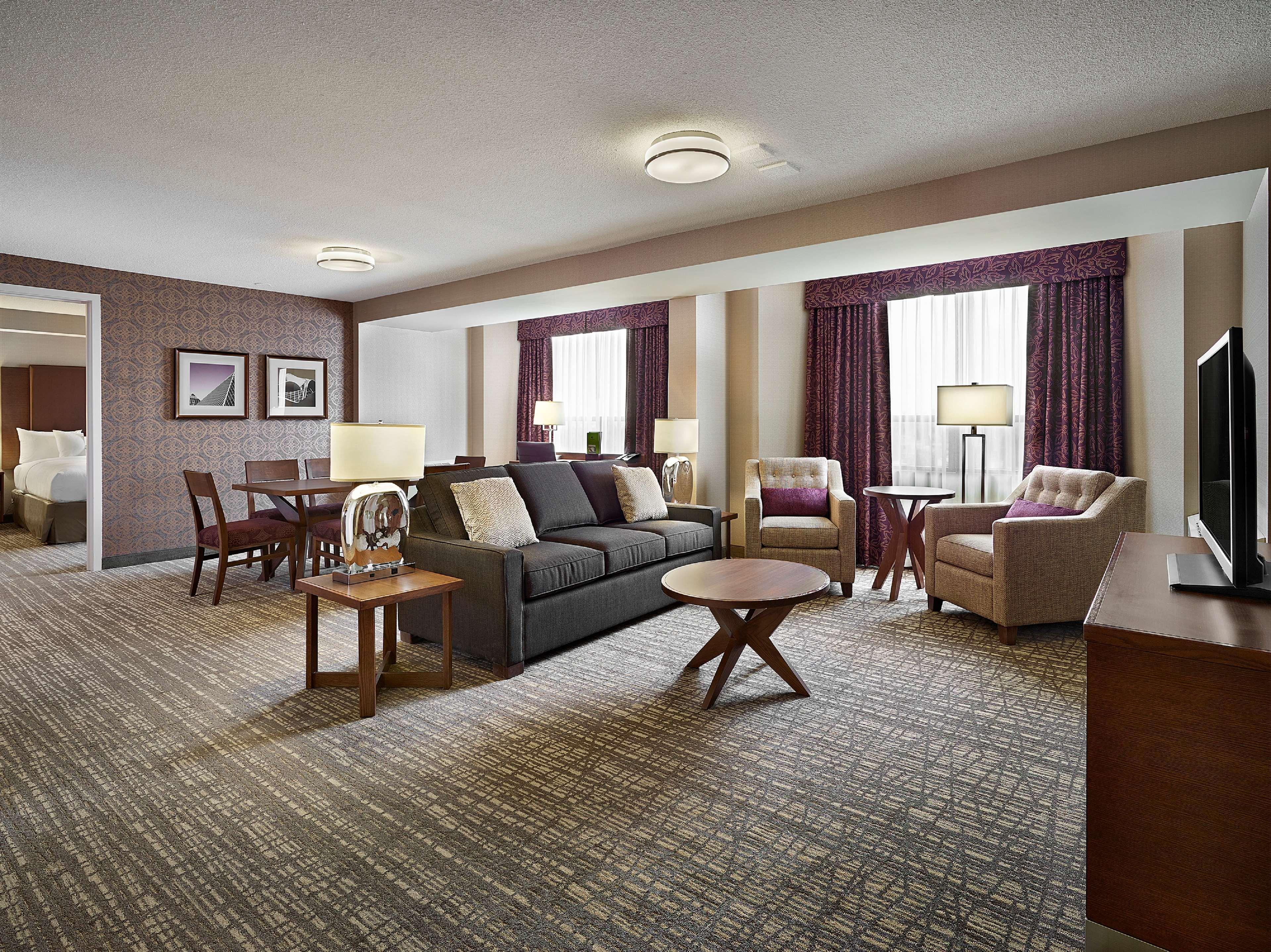 Doubletree By Hilton West Edmonton Hotel Luaran gambar