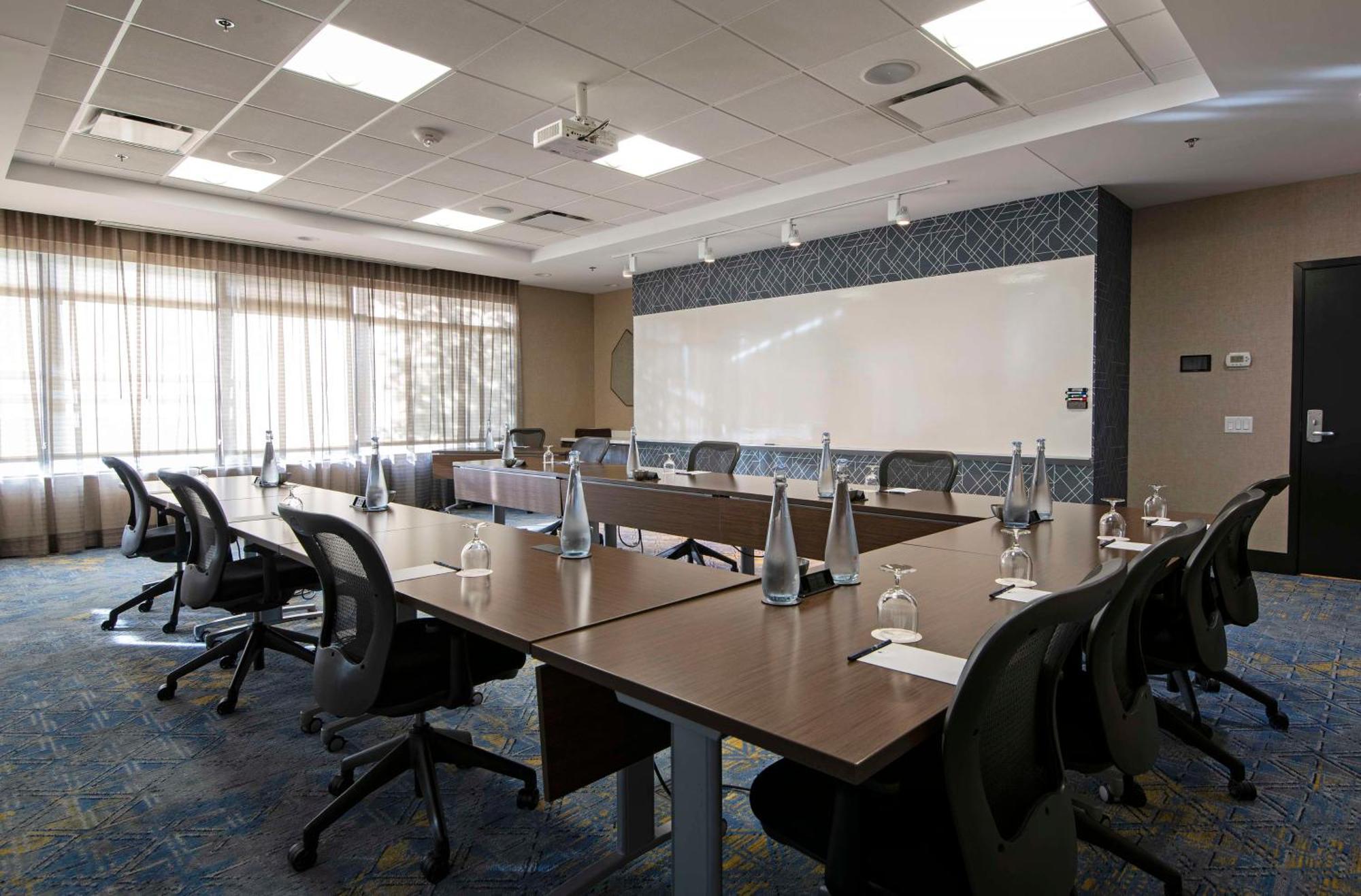 Doubletree By Hilton West Edmonton Hotel Luaran gambar